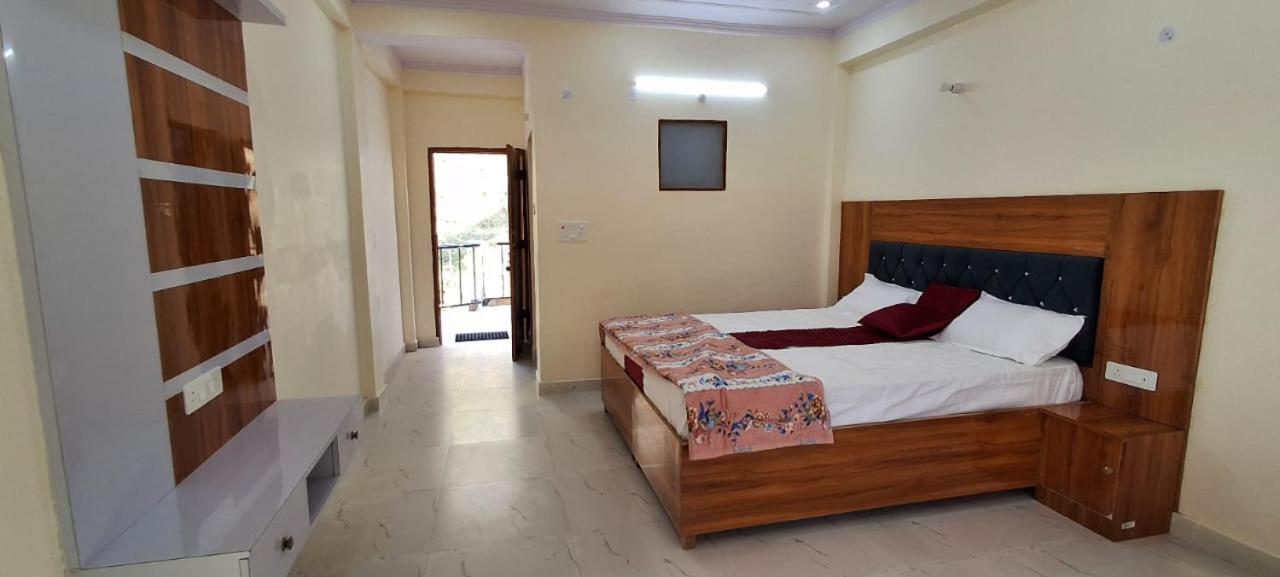 Parvatiya Homestay Mussoorie Buitenkant foto