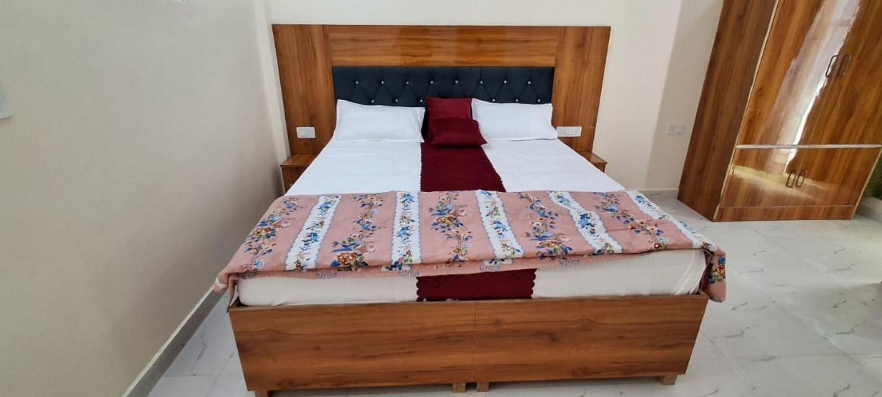 Parvatiya Homestay Mussoorie Buitenkant foto