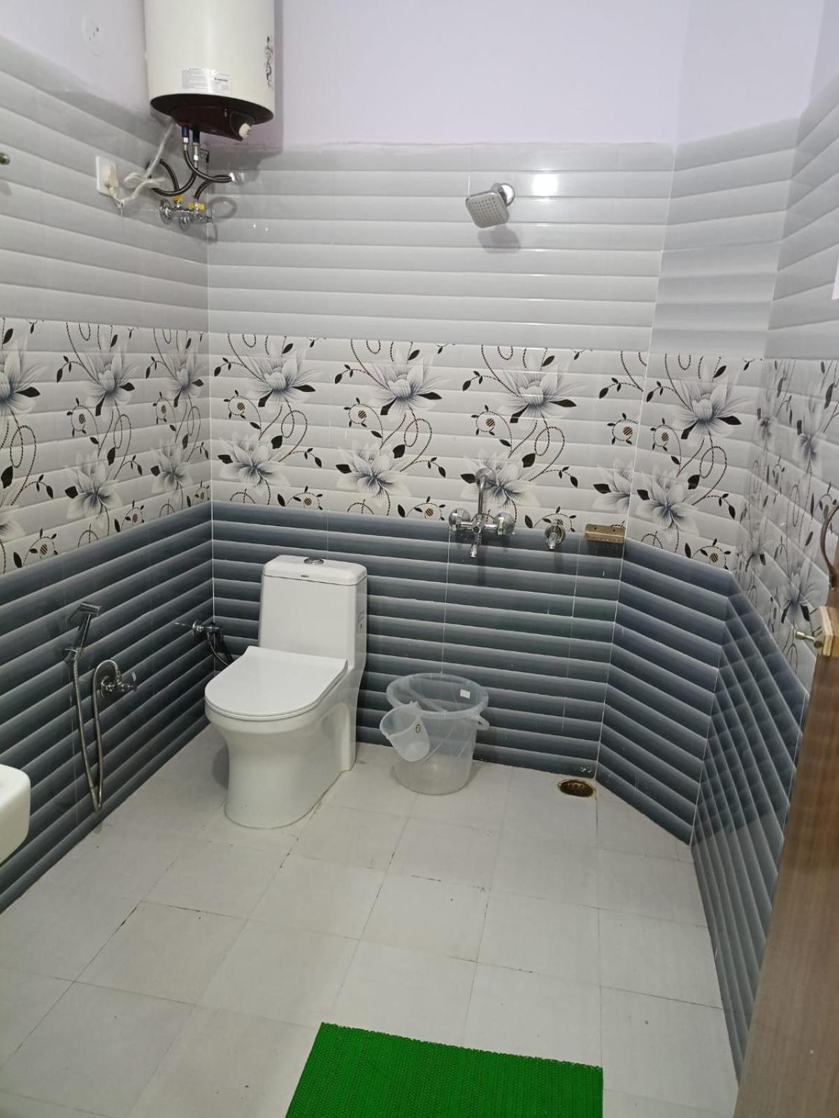 Parvatiya Homestay Mussoorie Buitenkant foto