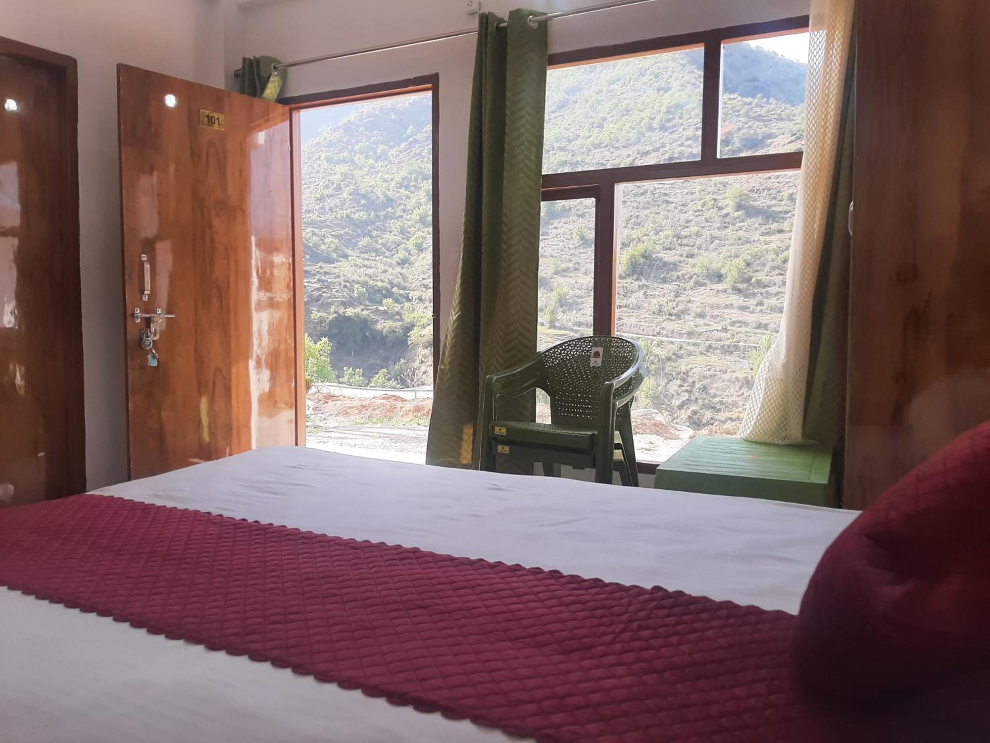 Parvatiya Homestay Mussoorie Buitenkant foto